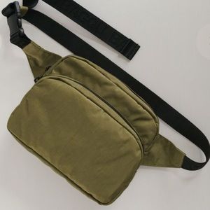 Baggu Fanny Pack - Discontinued ‘Moss’ Color - Lightly Used